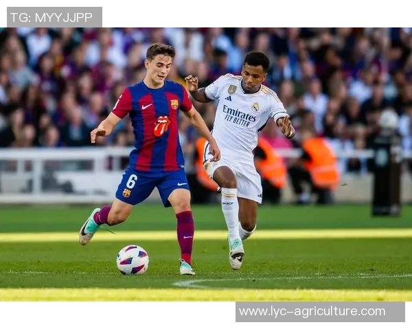 2019年国王杯次回合巴萨与皇马激战回顾与精彩瞬间分析 2019年国王杯次回合巴萨与皇马激战回顾与精彩瞬间分析